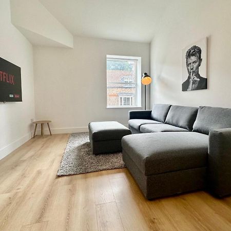 Fountain Apartment No 1 With Free Parking Йорк Экстерьер фото